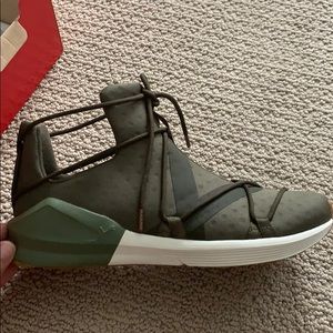 BRAND NEW puma fierce rope sneakers